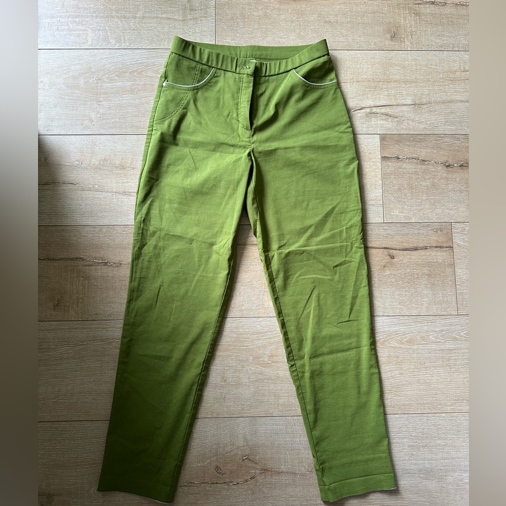 New green pants